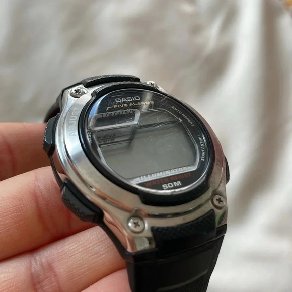 Casio  Watch - Picture 5 of 10